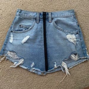 CARMAR Black Zipper Denim Skirt